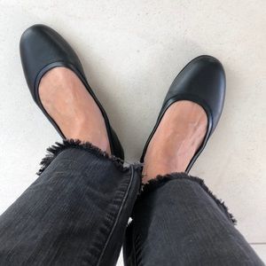 CLARKS Black Leather Ballerinas size 5.5
